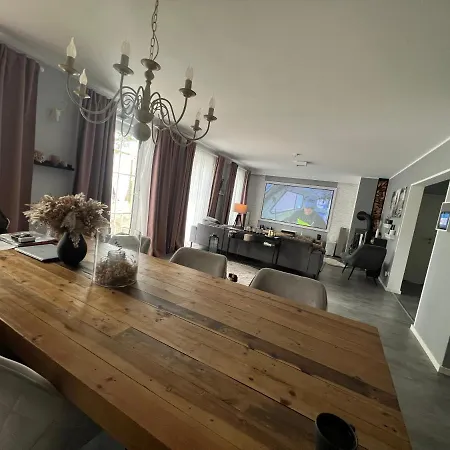 M-house Am Anger Bei Berlin Familien, Hunde, Business Und Gastarbeiter Geeignet Kosmetik Angebote Verfuegbar *