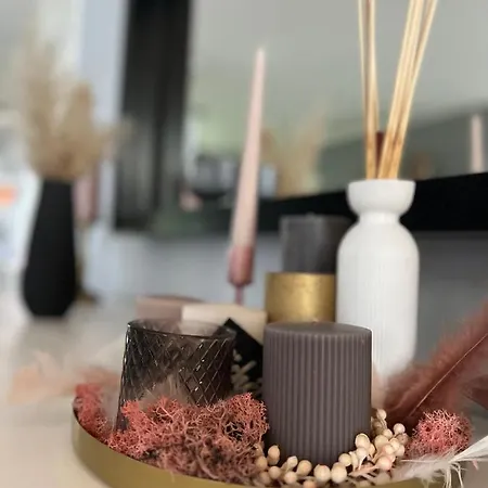 M-house Am Anger Bei Berlin Familien, Hunde, Business Und Gastarbeiter Geeignet Kosmetik Angebote Verfuegbar Falkensee