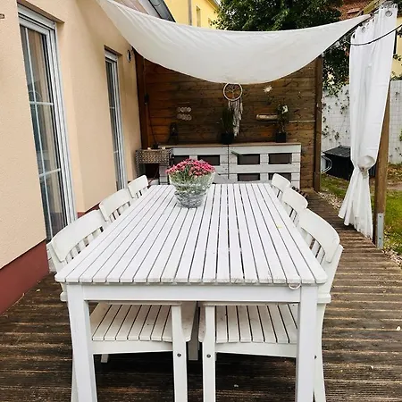 Holiday home M-house Am Anger Bei Berlin Familien, Hunde, Business Und Gastarbeiter Geeignet Kosmetik Angebote Verfuegbar Falkensee