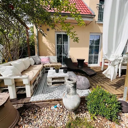 M-house Am Anger Bei Berlin Familien, Hunde, Business Und Gastarbeiter Geeignet Kosmetik Angebote Verfuegbar Holiday home Falkensee