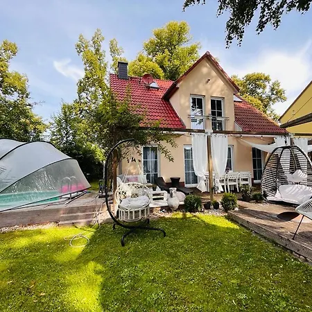 M-house Am Anger Bei Berlin Familien, Hunde, Business Und Gastarbeiter Geeignet Kosmetik Angebote Verfuegbar Holiday home